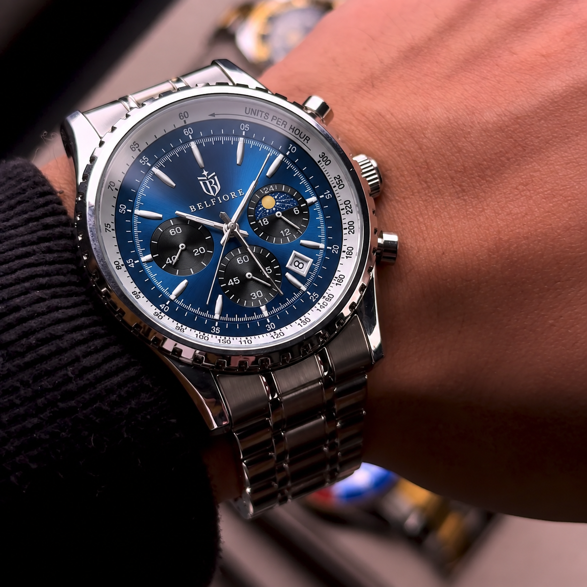 Marco Belfiore Colosso men's stainless steel quartz watch, product view 3